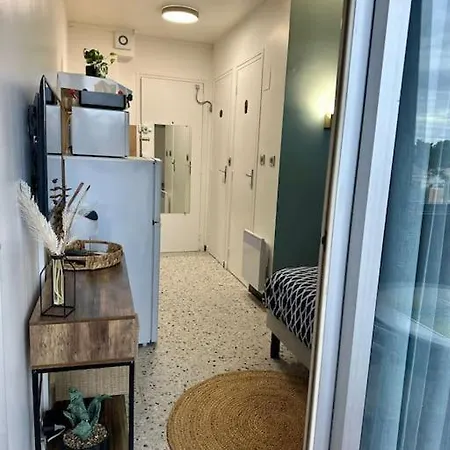 Le Cocon Canetois - 5 Min Plage, Acces Autonome Apartment